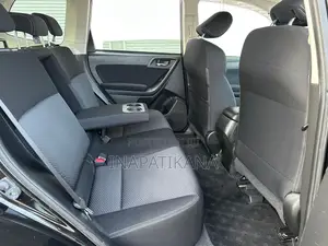 Subaru Forester 2.0XT Premium 4dr SUV AWD (2.0L 4cyl Turbo CVT) 2014