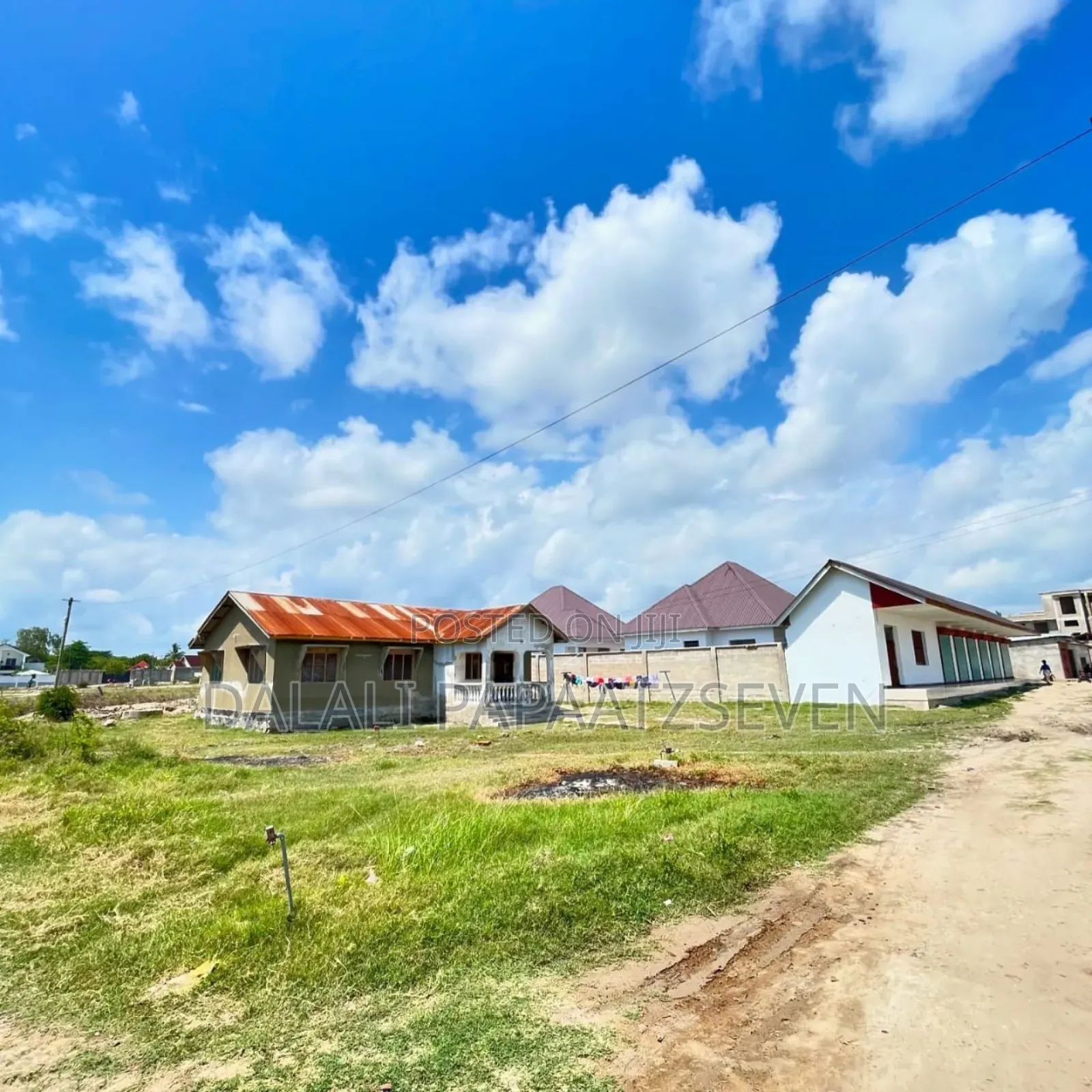Eneo Lenye Ukubwa Wa SQMT 980 Linauzwa Lipo Mbweni Malindi