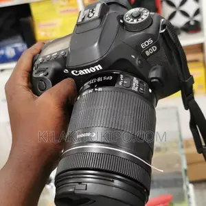 CANON Camera EOS 80D With Lens 18-135mm Full