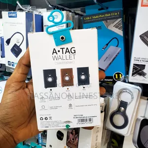 Coteci A. Tag Wallet