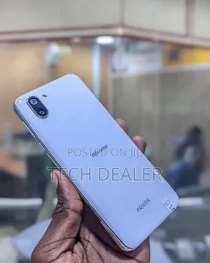 Sharp Aquos R3 128 GB