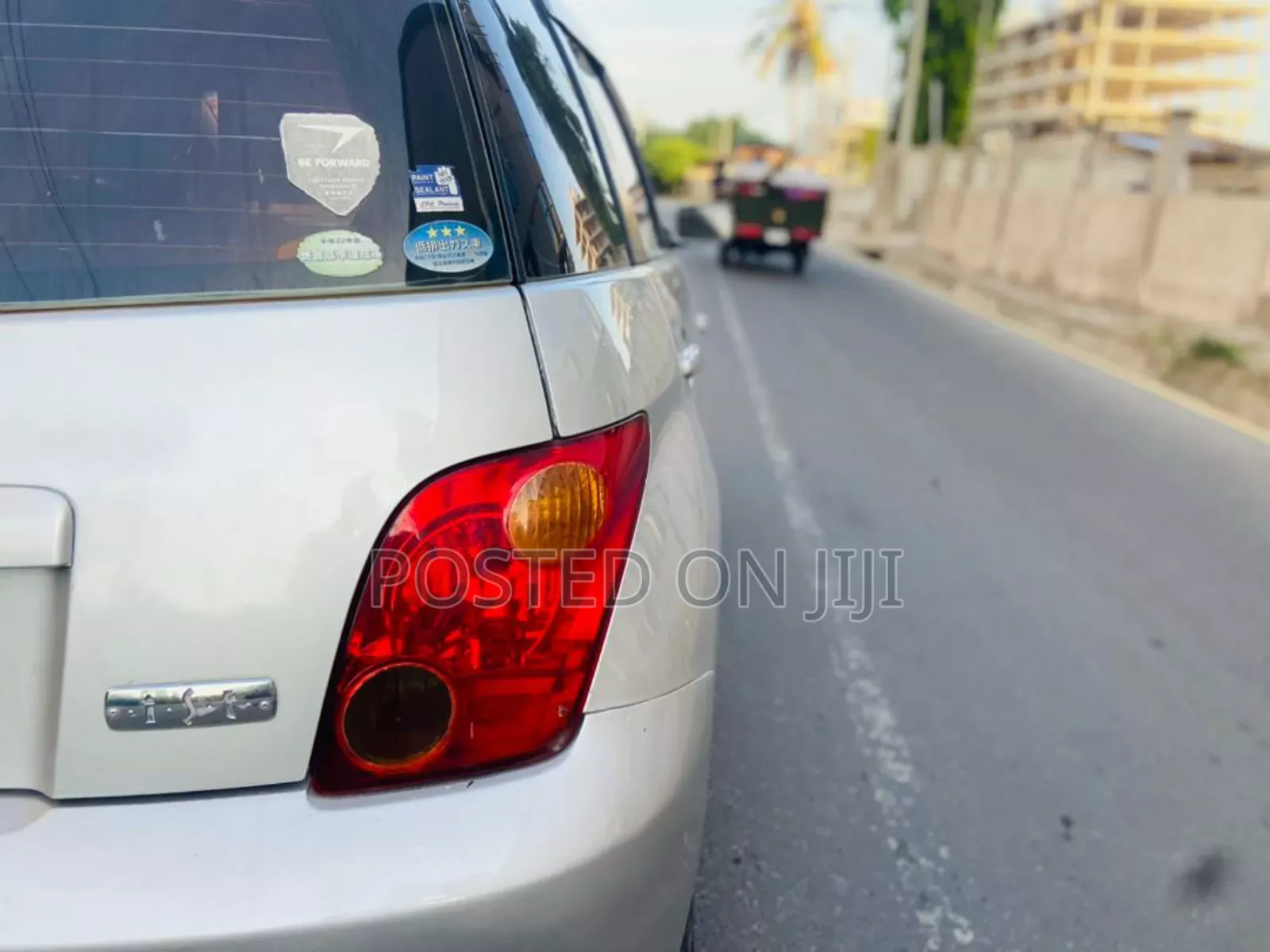 Toyota IST 2005 Silver