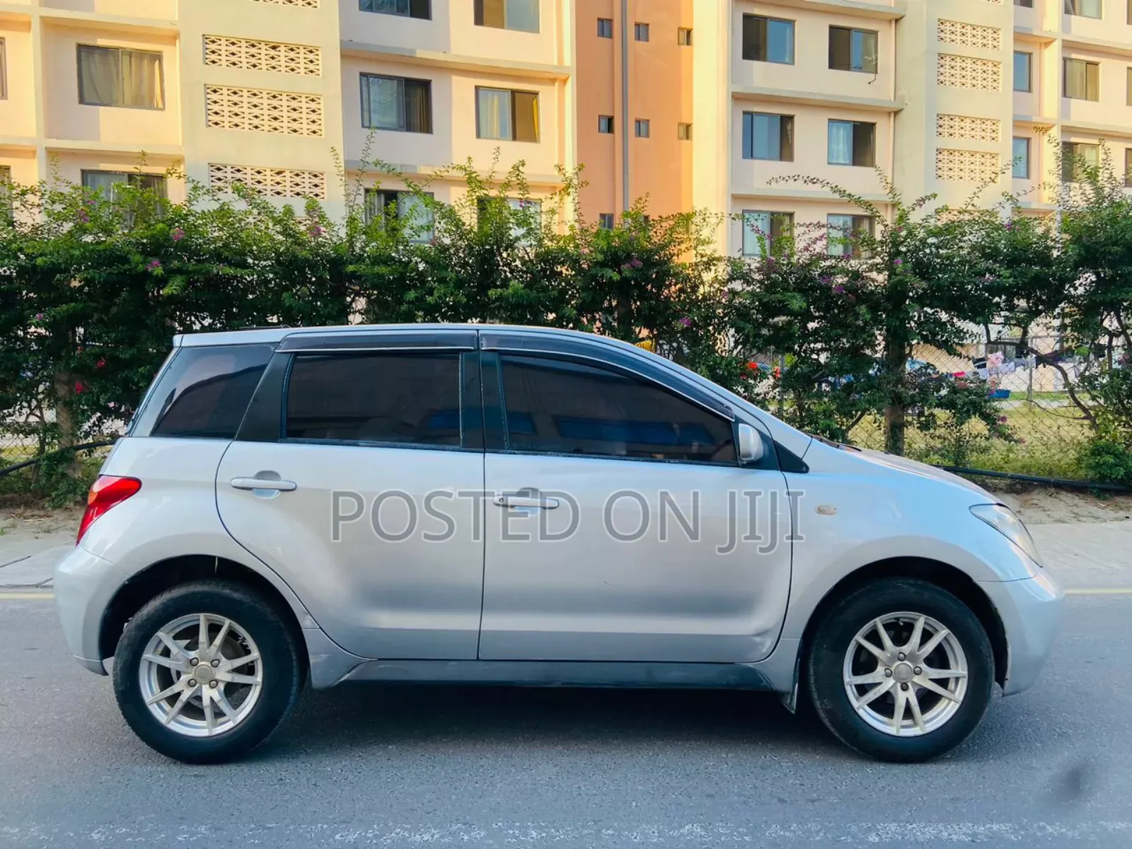 Toyota IST 2005 Silver