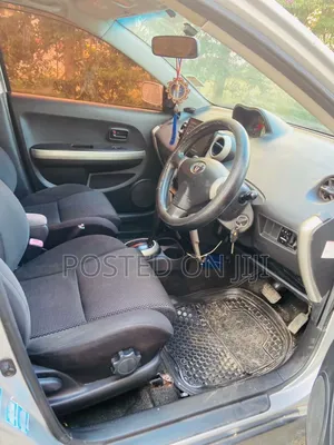 Toyota IST 2005 Silver