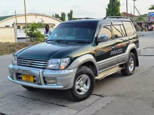 Toyota Land Cruiser Prado 2006 Green