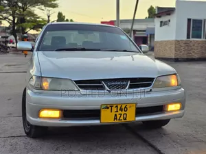 Toyota Carina 2001 Silver