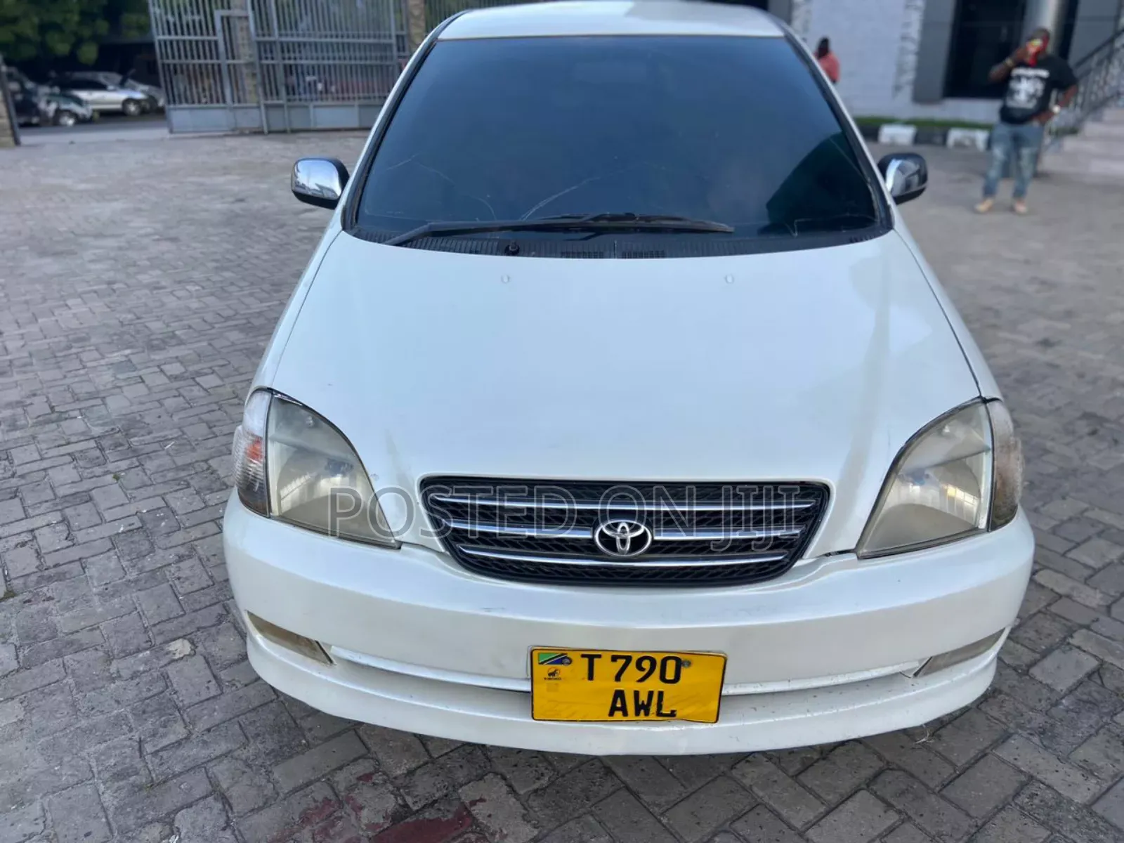 Toyota Nadia 2002 White