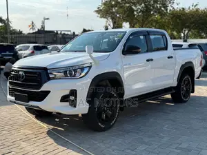 Toyota Hilux 2.4 Diesel 2020 White
