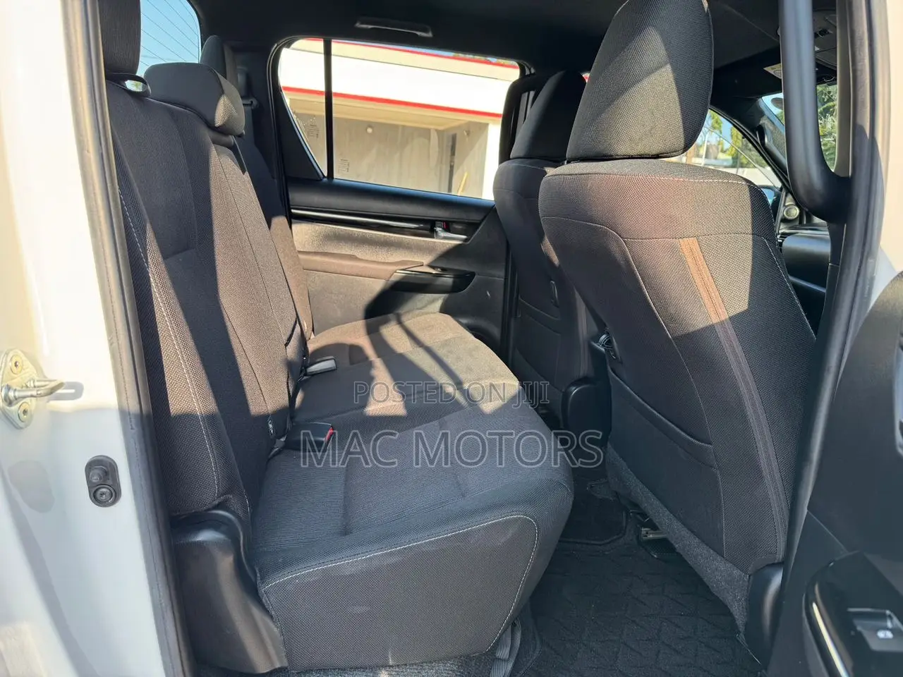 Toyota Hilux 2.4 Diesel 2020 White