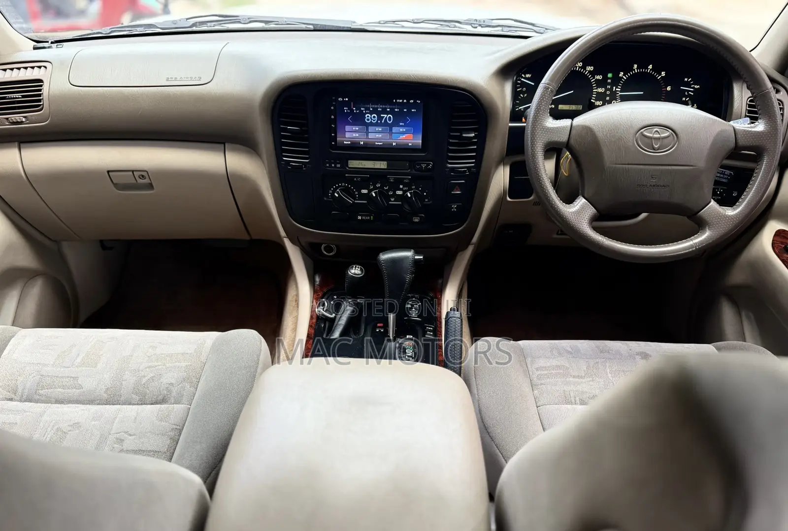 Toyota Land Cruiser HDJ 100 2000 White