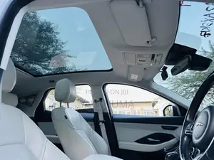 Jaguar E-Pace 2018 White