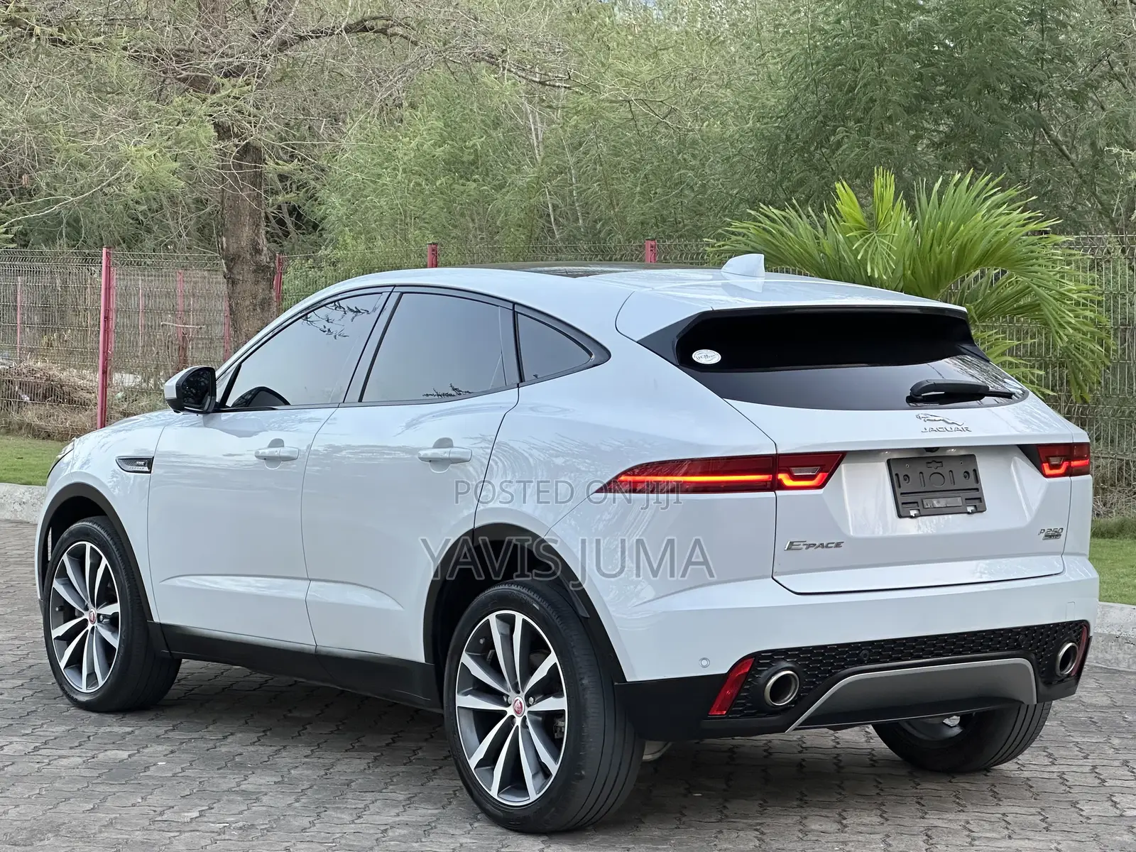 Jaguar E-Pace 2018 White