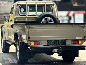 Toyota Land Cruiser 2017 Beige