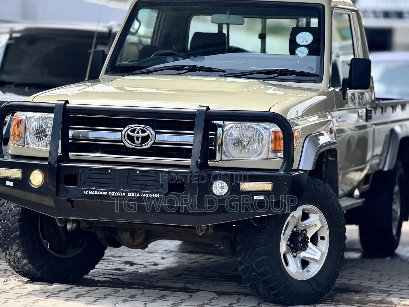 Toyota Land Cruiser 2017 Beige