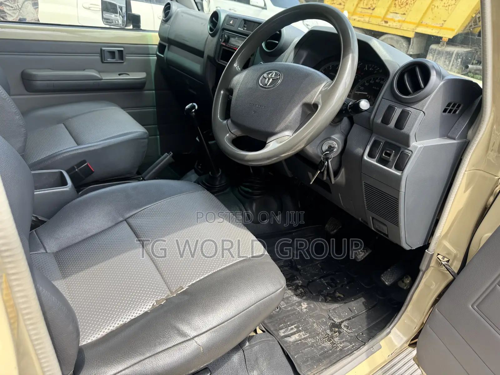 Toyota Land Cruiser 2017 Beige