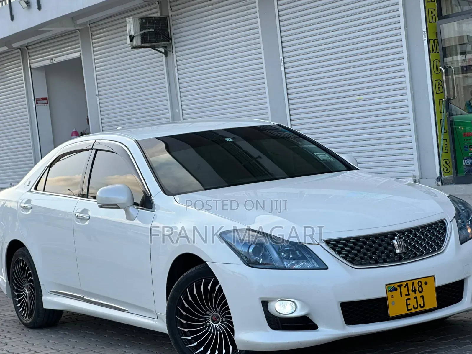 Toyota Crown 2009 White