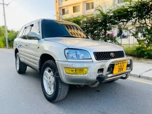Toyota RAV4 1999 Silver
