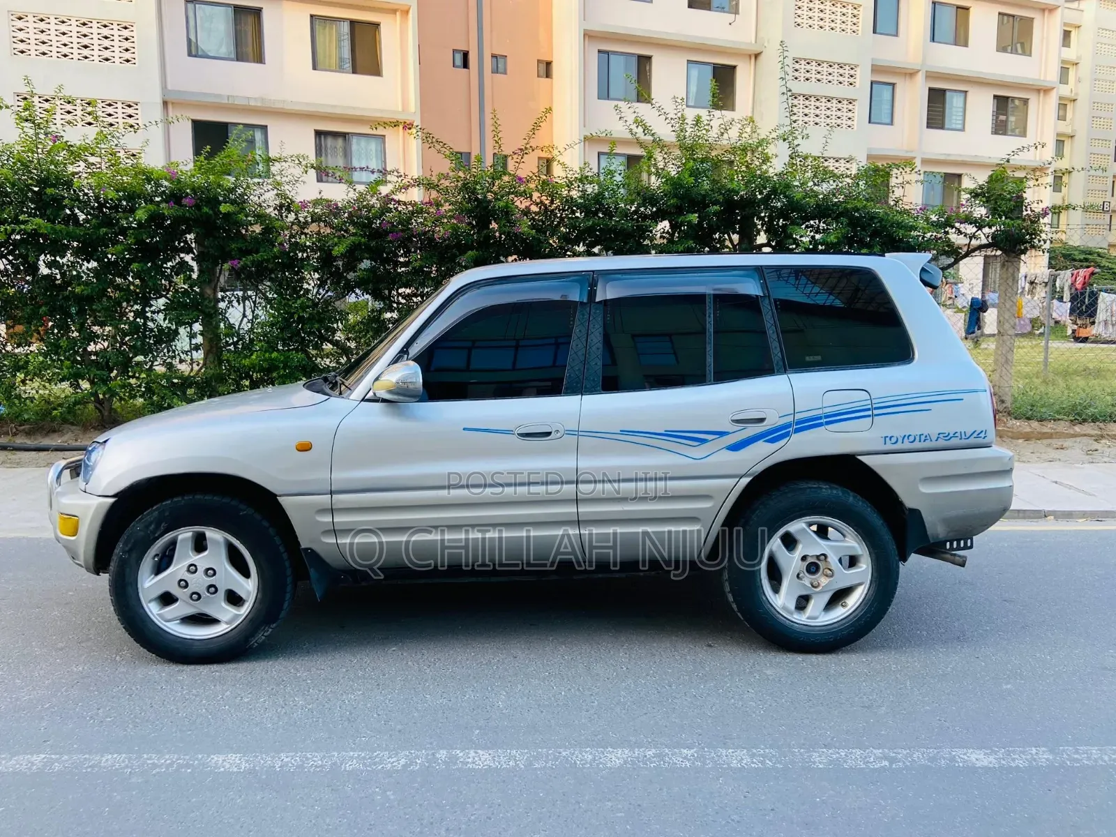 Toyota RAV4 1999 Silver