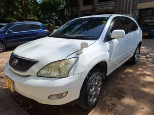 Toyota Harrier 2005 White