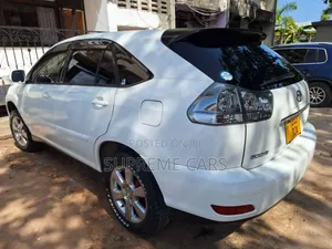 Toyota Harrier 2005 White