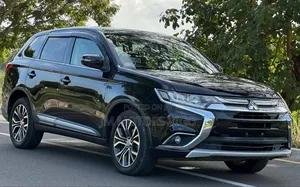 Mitsubishi Outlander 2015 Black