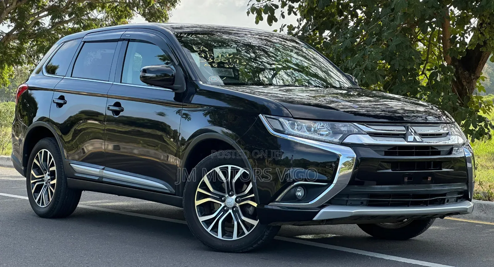 Mitsubishi Outlander 2015 Black