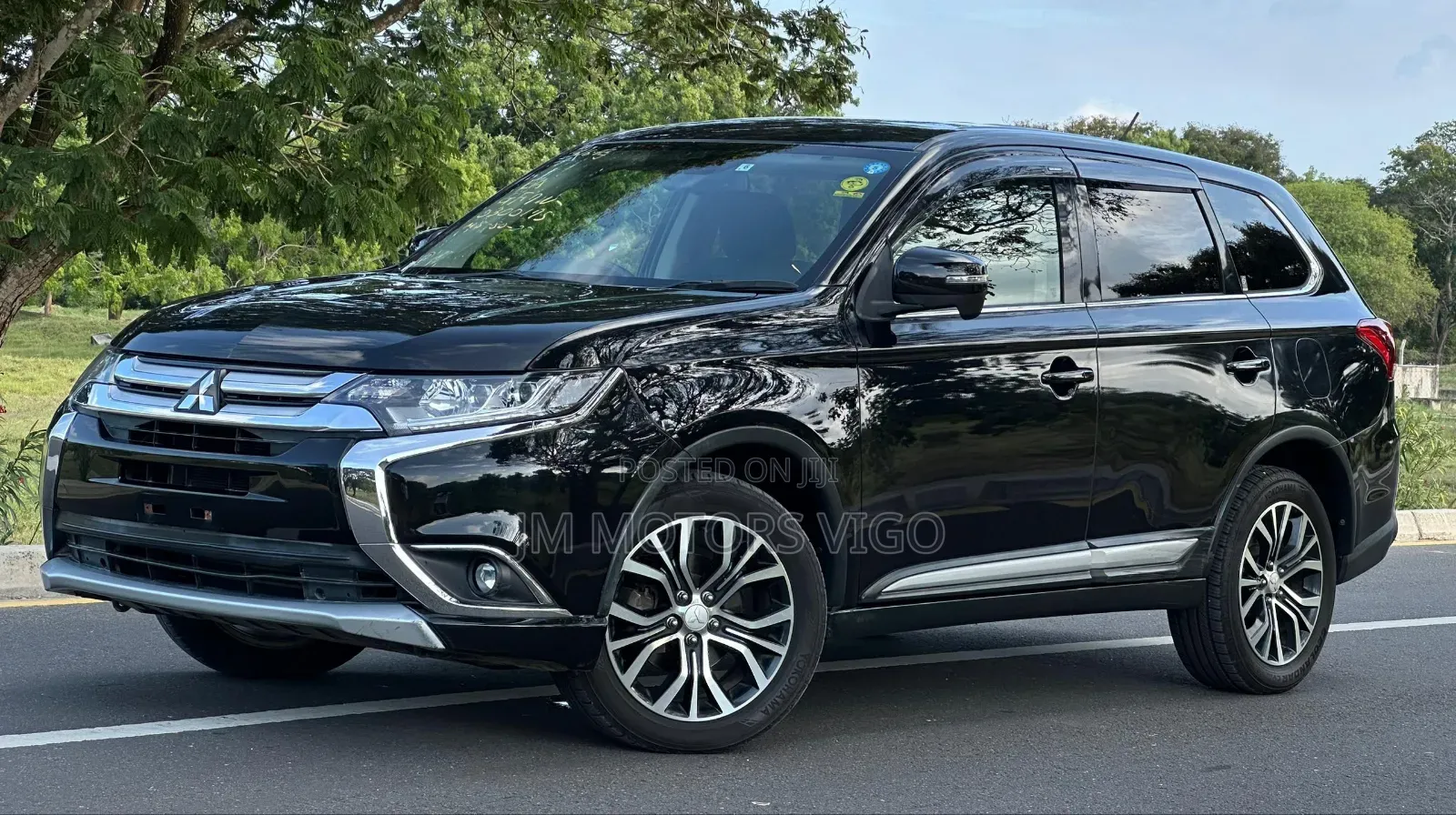 Mitsubishi Outlander 2015 Black