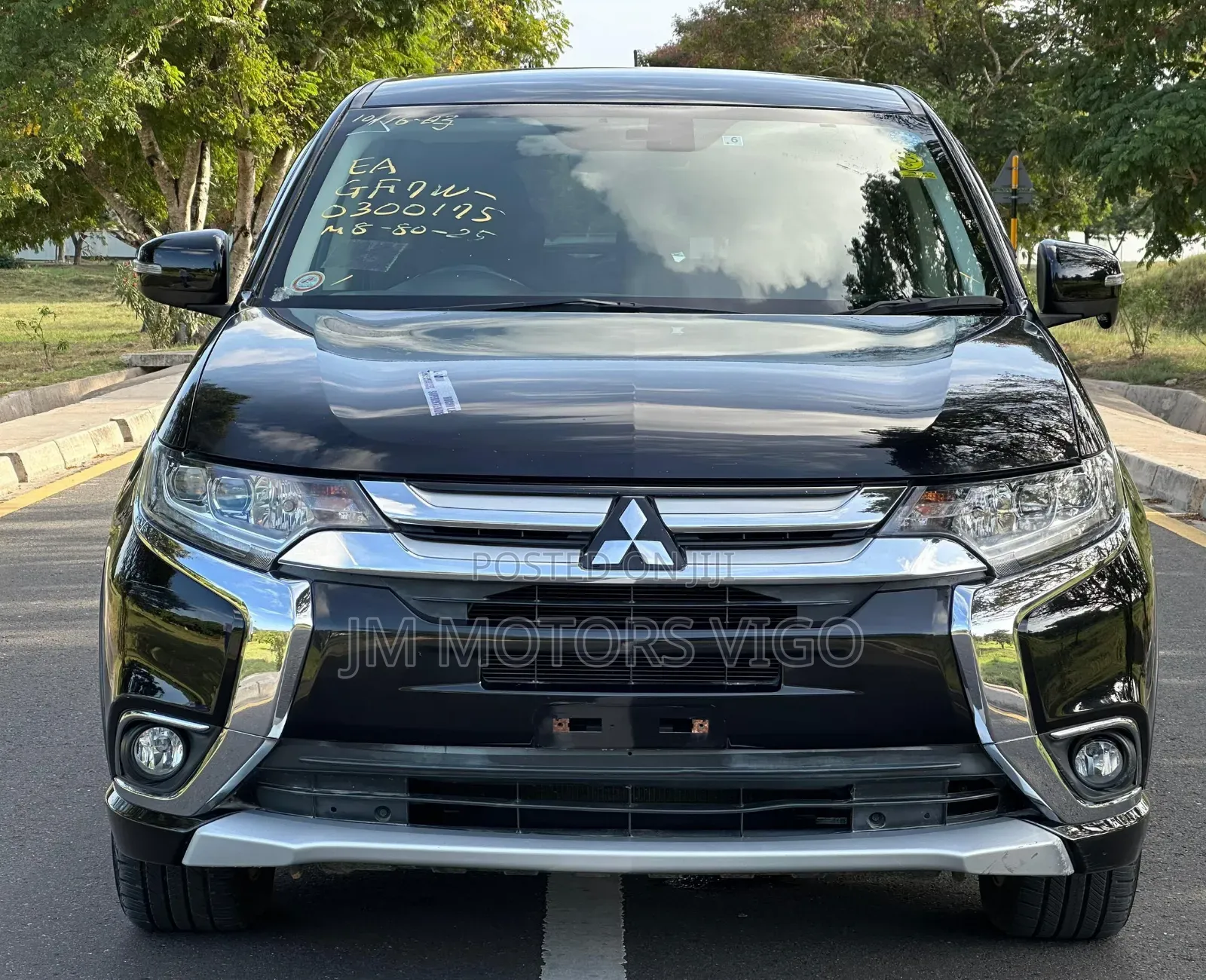 Mitsubishi Outlander 2015 Black