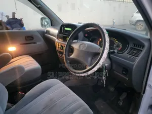 Toyota Noah 2001 White