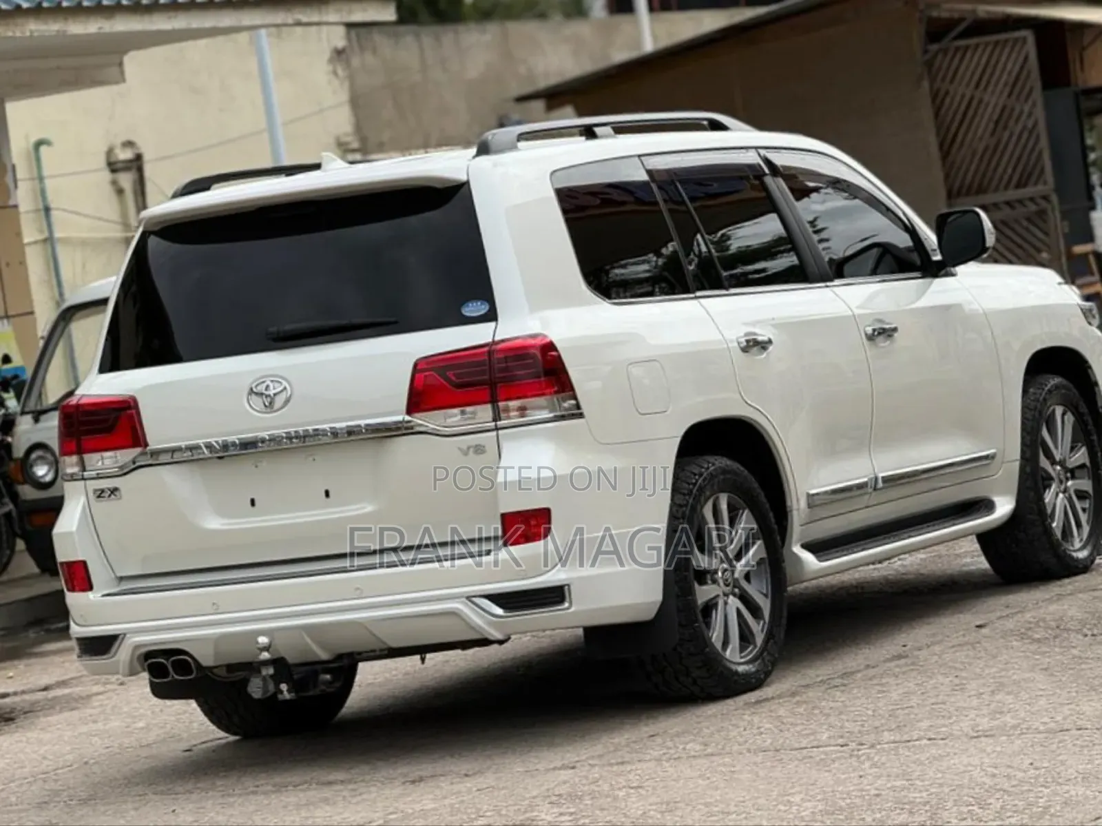 Toyota Land Cruiser 2018 White