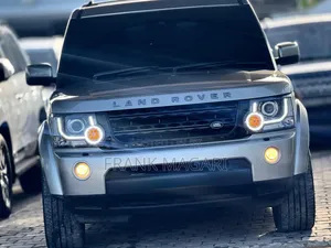 Land Rover Discovery 2011 Gold