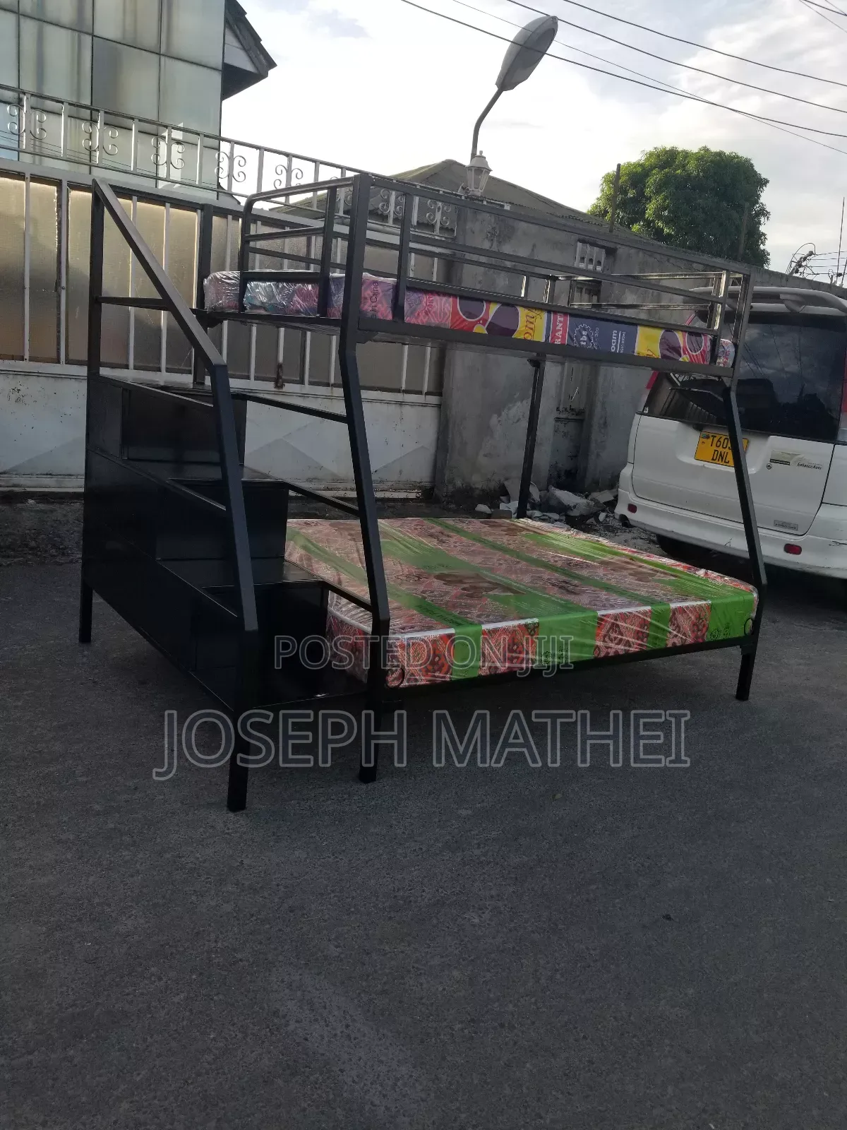 Dable Deka Yenye Ndroo 5x6 Chini Juu 4x6 Full Na Godoro