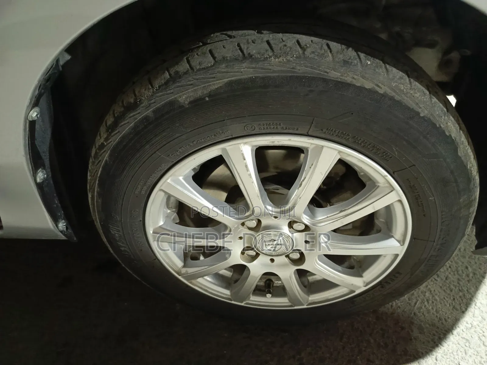 Toyota Vitz 2012 Silver