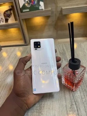 Sharp Aquos zero6 128 GB White