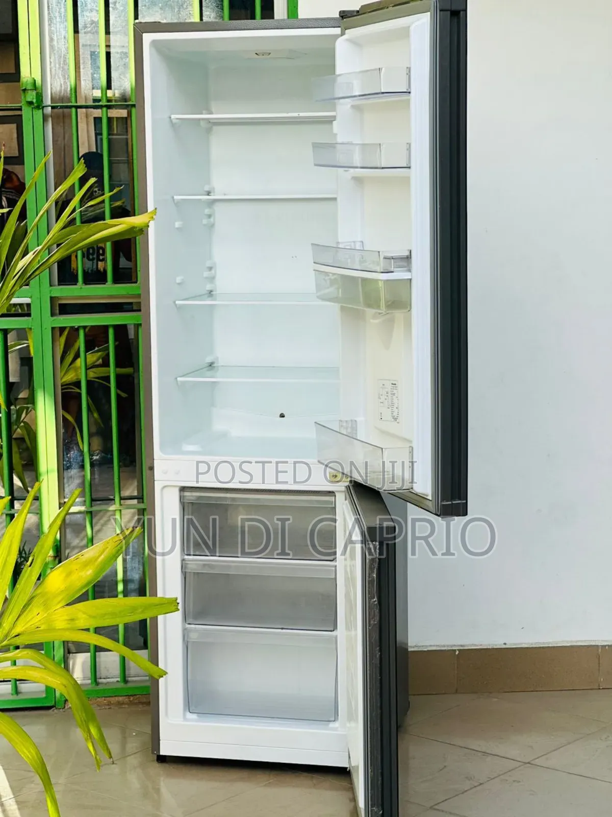 Hisense Fridge With Water Dispenser