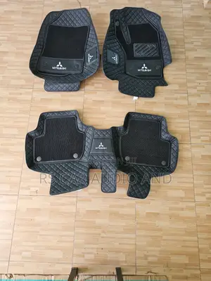 Mitsubishi Outlander 7D Car Mat