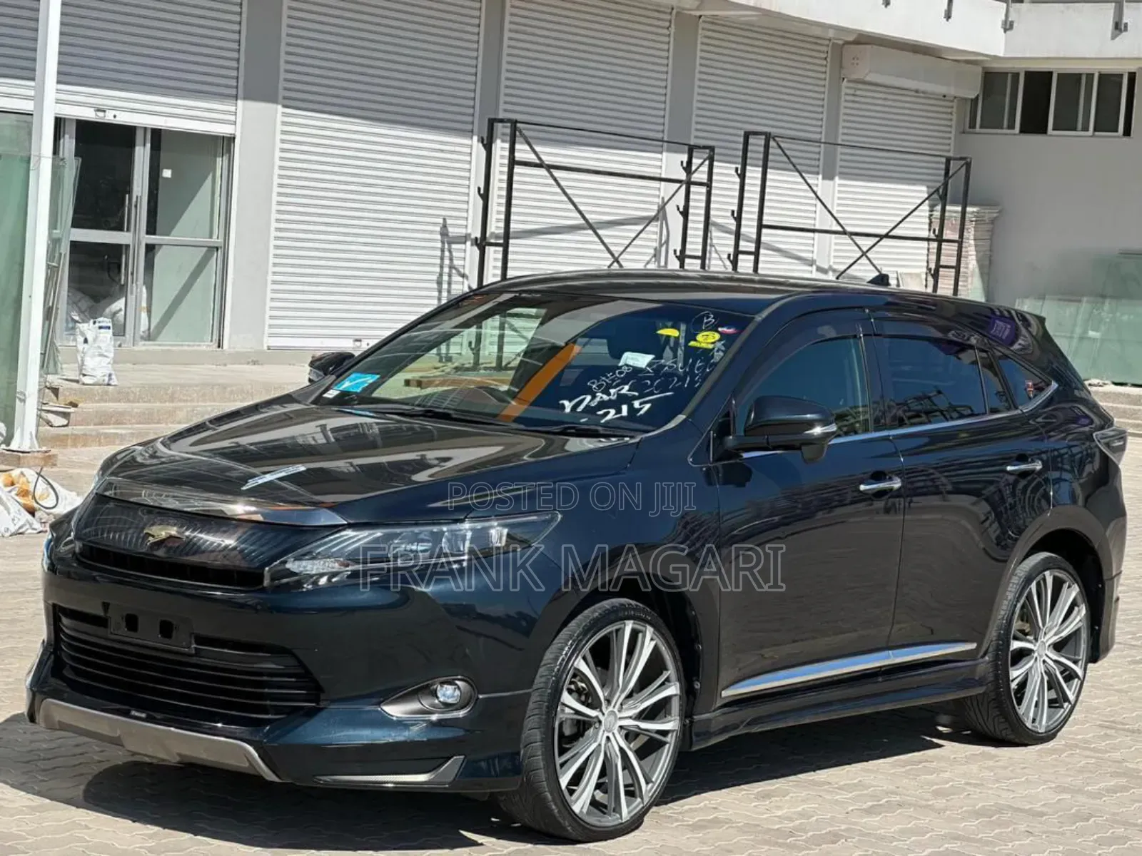 Toyota Harrier 2.0 2014 Black