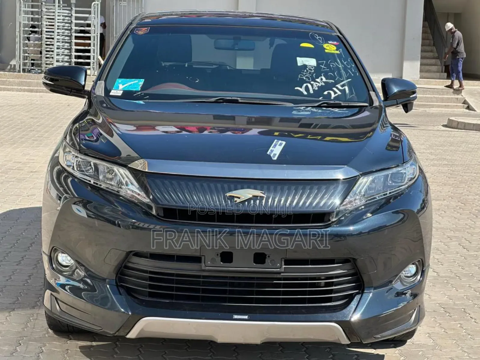 Toyota Harrier 2.0 2014 Black