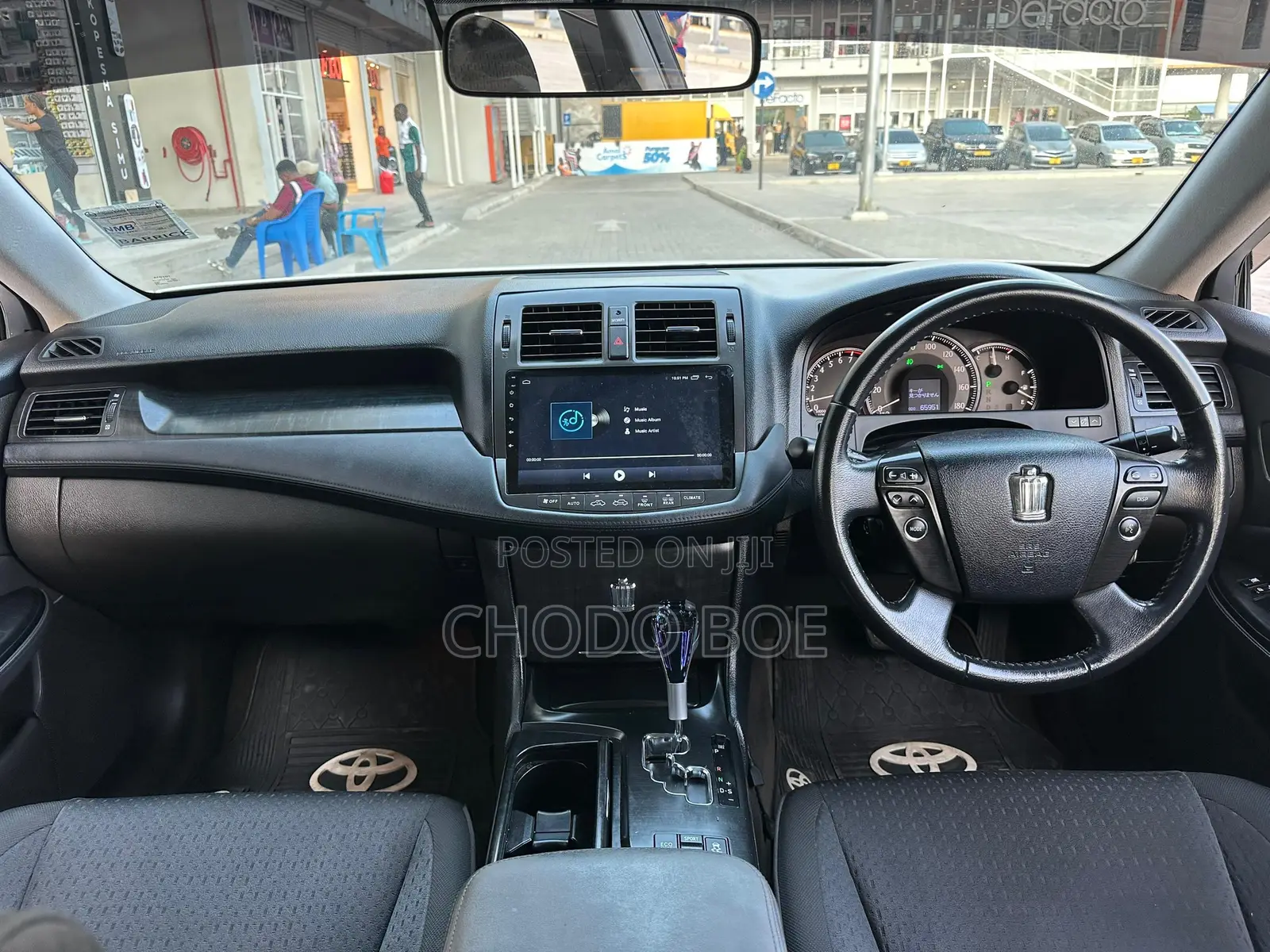 Toyota Crown 2009 White