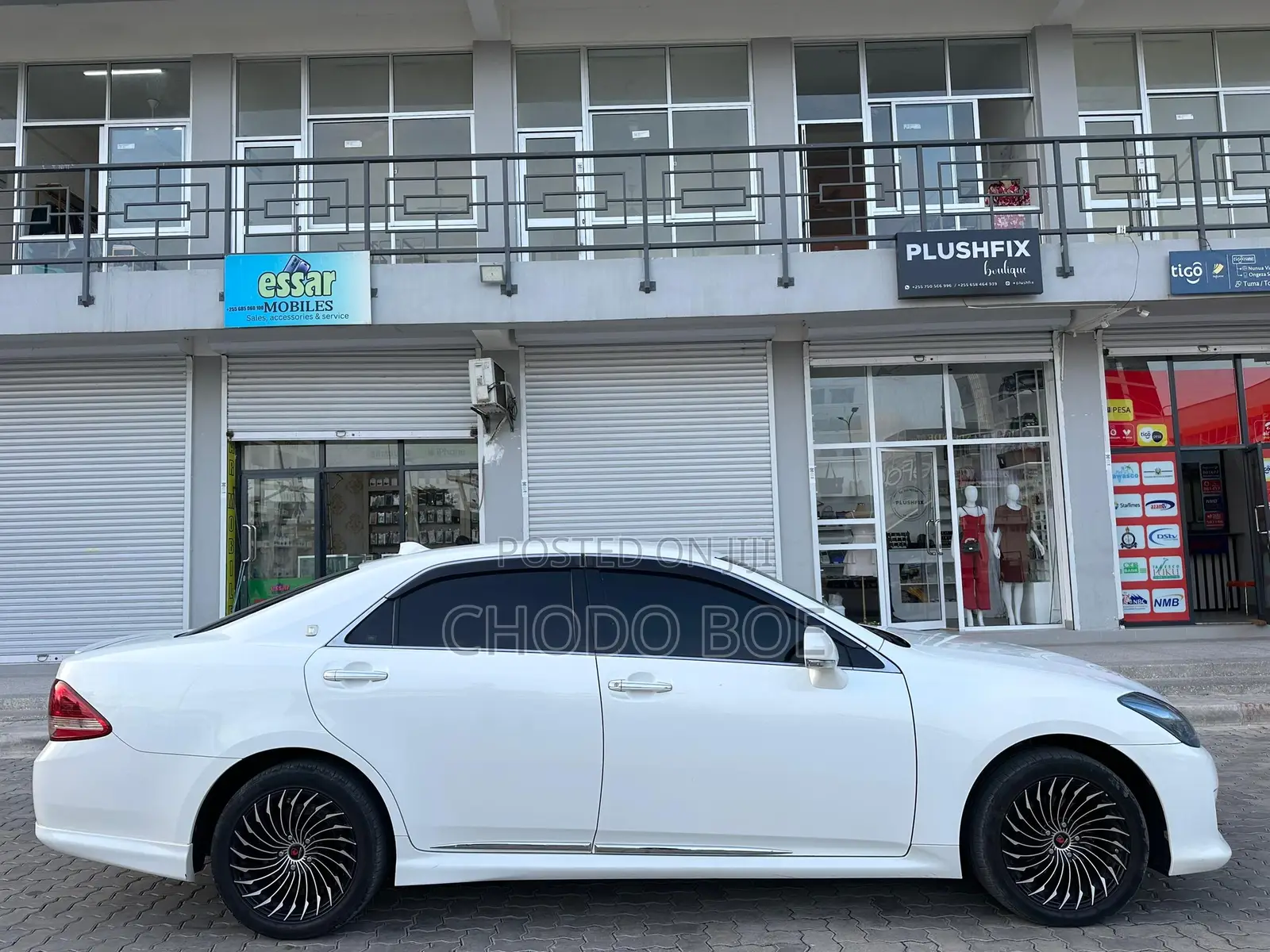 Toyota Crown 2009 White