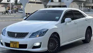 Toyota Crown 2009 White