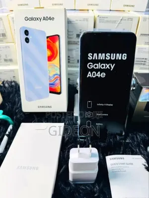 New Samsung Galaxy A04e 32 GB Blue