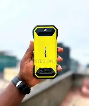 Kyocera Torque 5G 128 GB Yellow