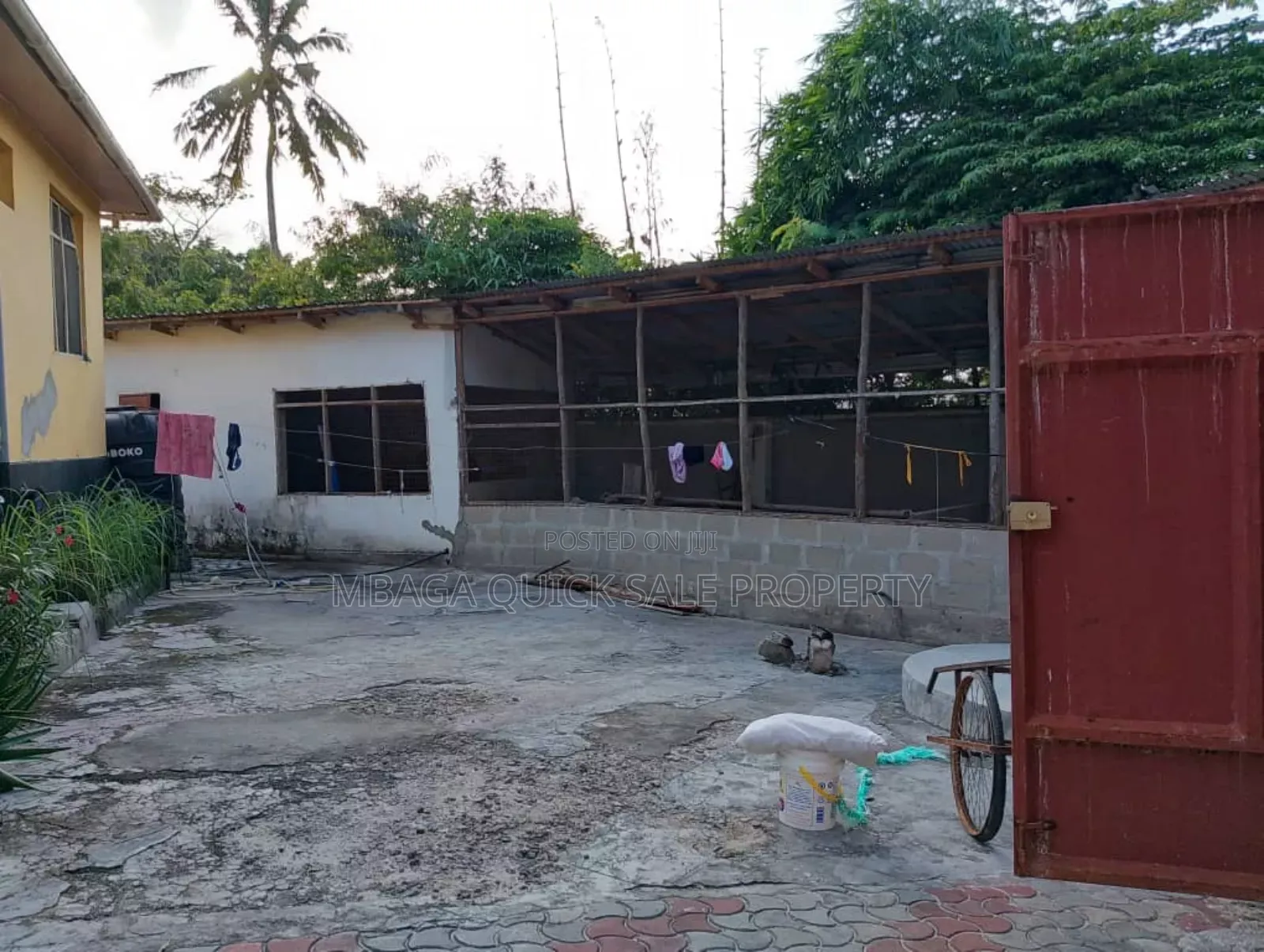 3bdrm House in Makofia, Kinyerezi for sale