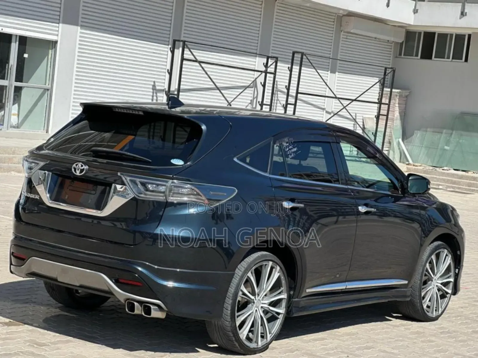 Toyota Harrier 2.0 2014 Black