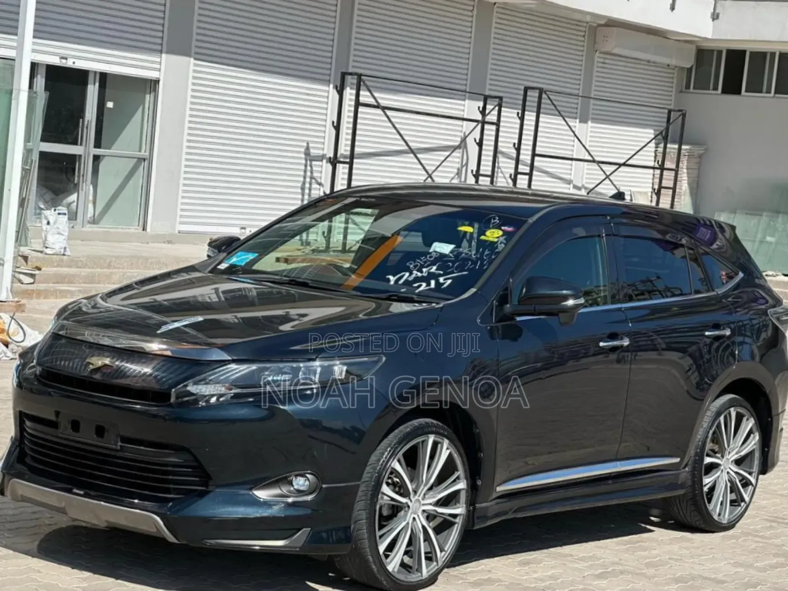Toyota Harrier 2.0 2014 Black
