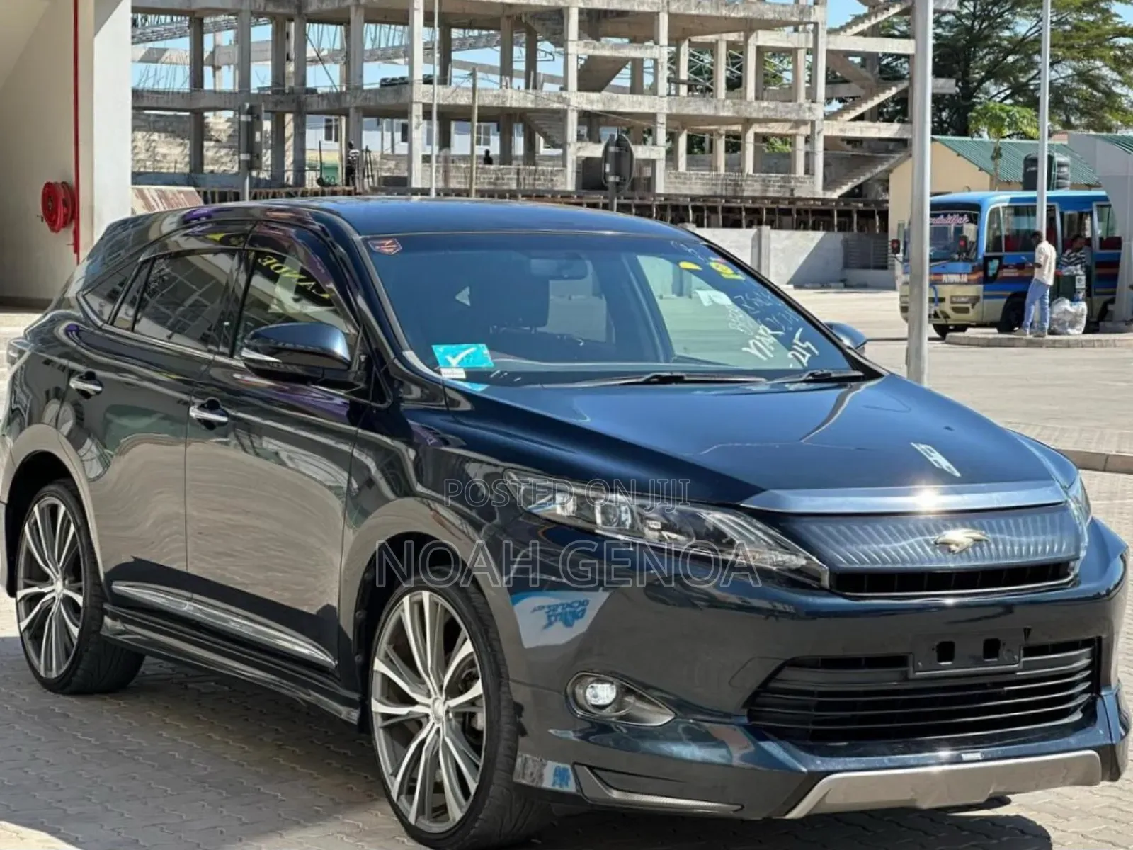 Toyota Harrier 2.0 2014 Black