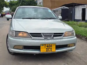 Toyota Carina 2001 Silver