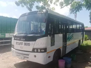 Tata Starbus Ultra Skool 2023 White