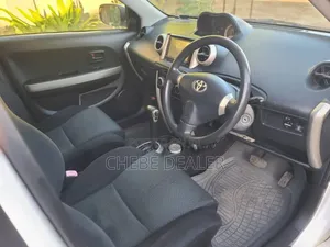 Toyota IST 2005 White